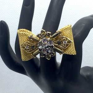 Cocktail Bow Ring